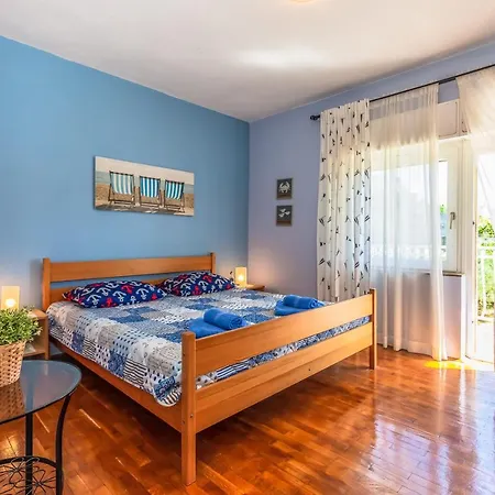Seaside Family Apartment