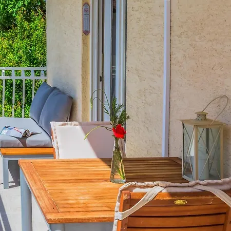Apartment Seaside Family Omis