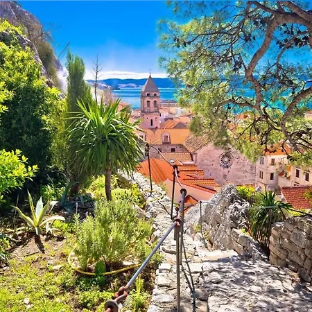Seaside Family Apartment Omis